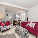 Gorgeous House Near Windsor & River Thames