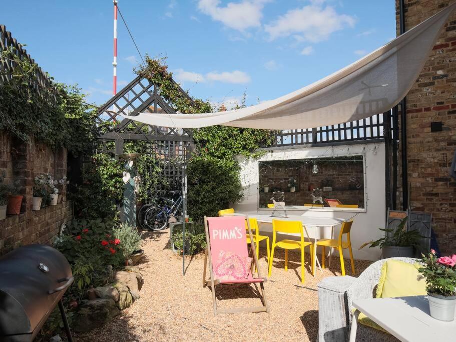 Gorgeous House Near Windsor & River Thames *