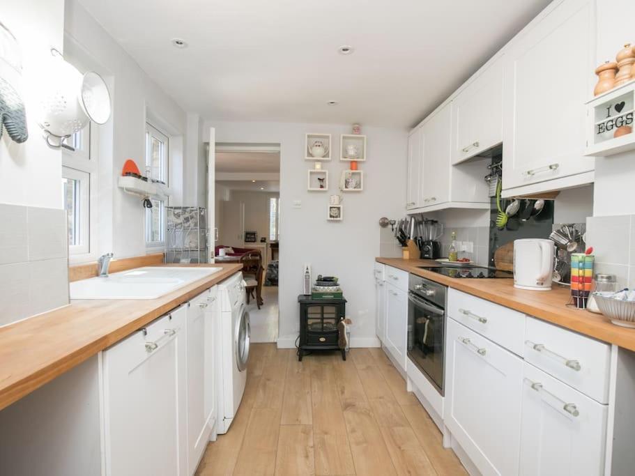 Gorgeous House Near Windsor & River Thames Holiday home Datchet