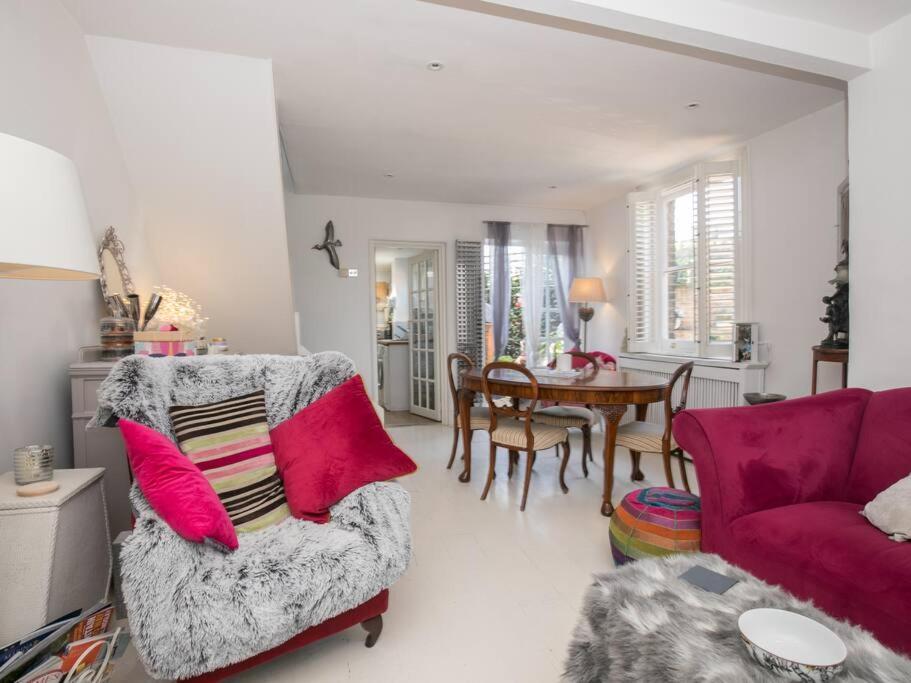 Gorgeous House Near Windsor & River Thames * Datchet